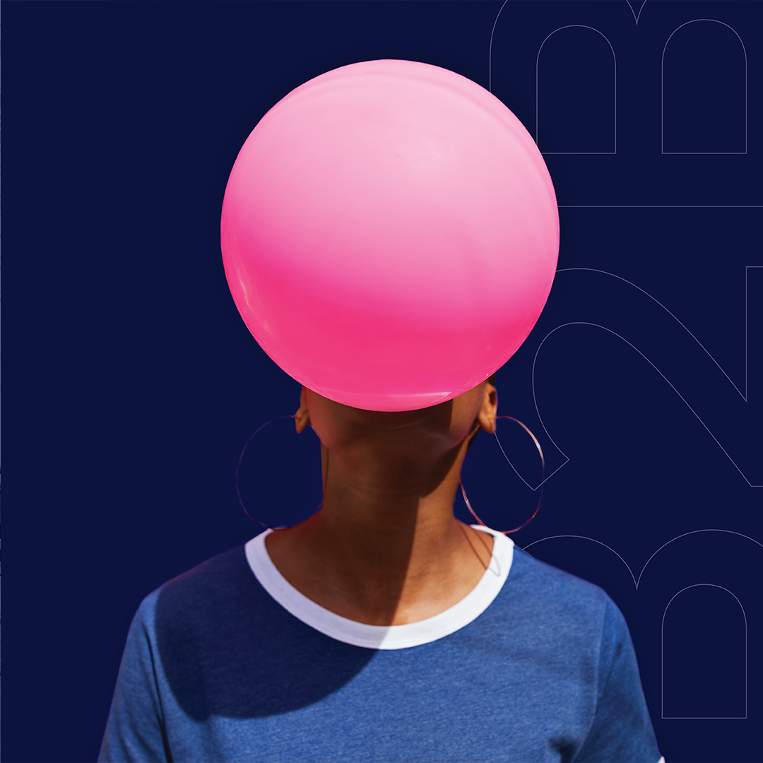 Women with a Pink Ballon